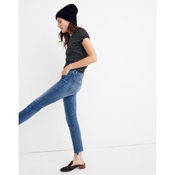 Madewell 9" High-Rise Destructed-Hem Skinny Crop Jean Size 26 - Picture 3 of 16